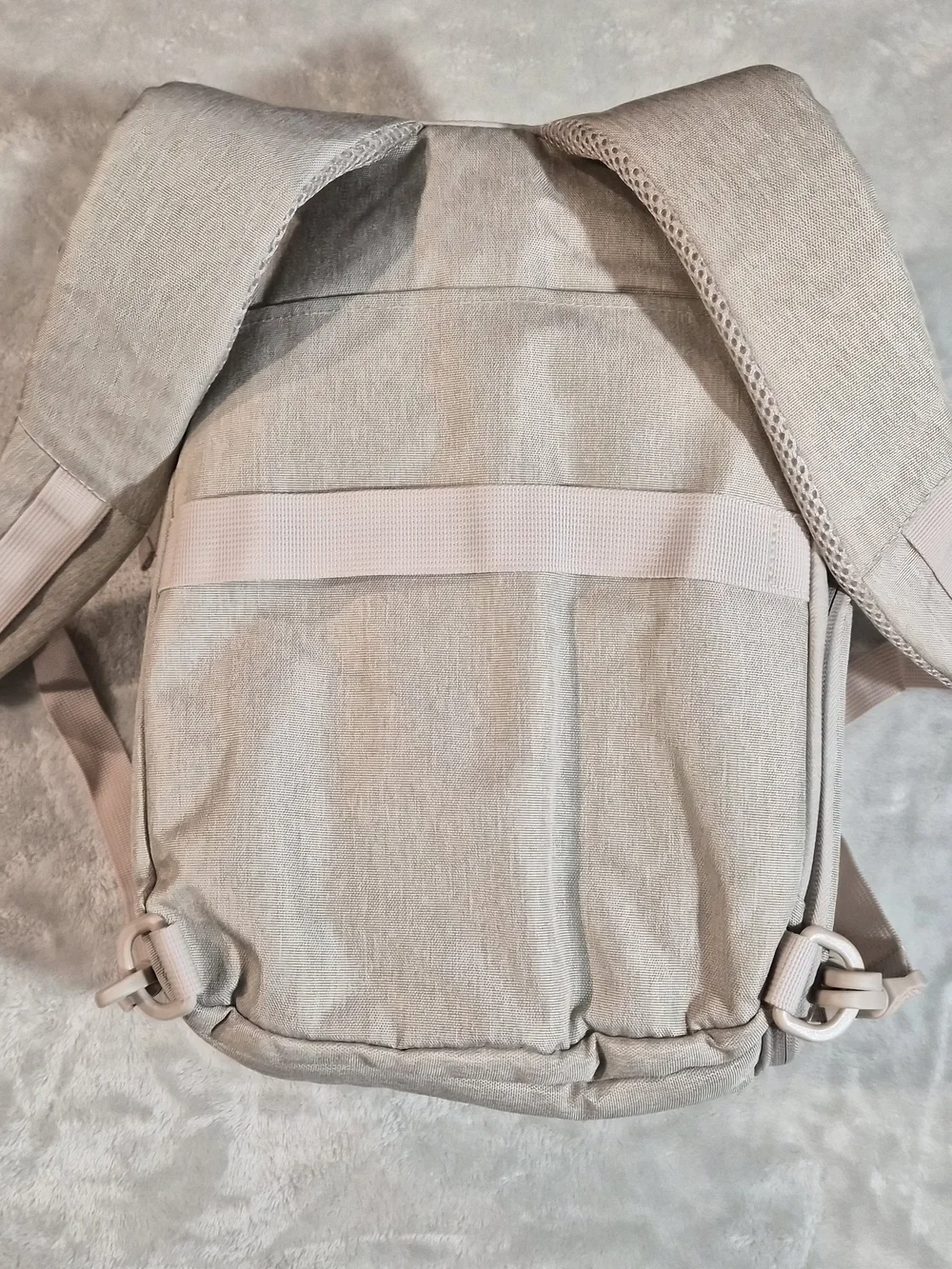 BAGSMART NWT Camera Backpack Photography Bag w/ Crossbody Strap Beige